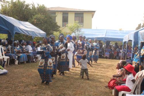 OYO DEANERY CWO CAROLS
