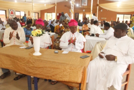L-R: Msgr Okodua with the celebrants and the Vicar General of Osogbo Diocese, V. Rev Fr Thaddeus Ajayi at the Dinner Party.