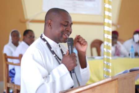 One of the panelists who is the Director, Missionaries of Africa Commission for Justice, Peace, Integrity of Creation, Encounter and Dialogue (JPIC-ED), Rev Fr Robert Chipumbu (M.Afr) presenting his paper.