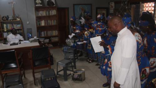 The Diocesan CWO Chaplain, Rev Fr Joseph Adejumo and some of the members dancing and singing Christmas songs during their appreciation visit to Bishop Badejo in his Office on Tuesday 10th December, 2019.