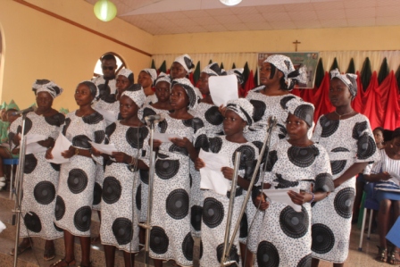 The Choir of St Benedict's Cathedral, Osogbo Diocese presenting their carol songs.