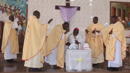 Bishop Emmanuel Badejo and the Priests present blessing the special Oils during the 2020 Chrism Mass